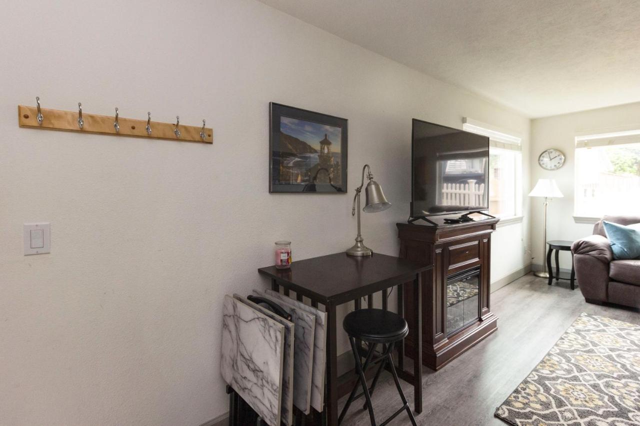 Riverwalk Seaside- Walk To Beach, One Level Home, Pet Friendly Appartement Seaside
