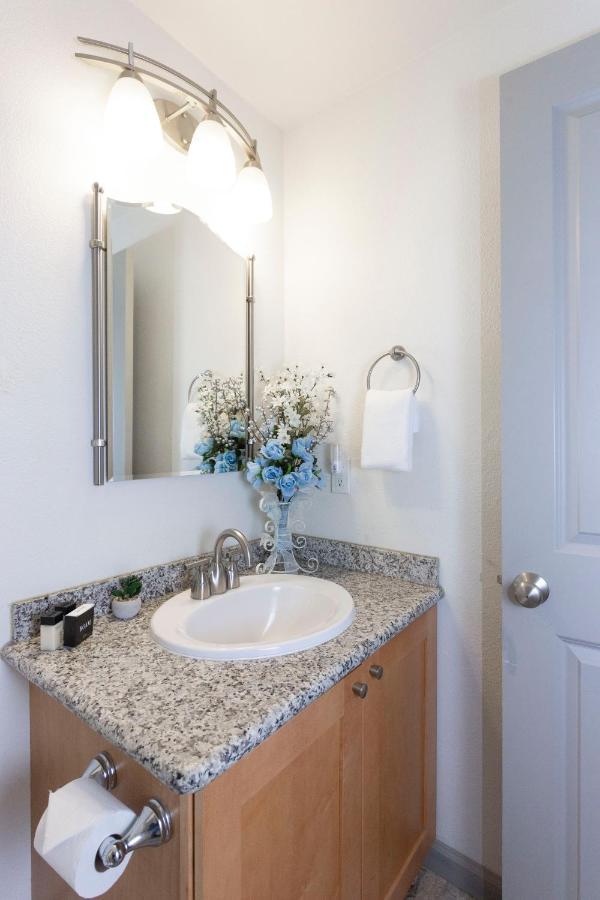 Riverwalk Seaside- Walk To Beach, One Level Home, Pet Friendly Appartement
